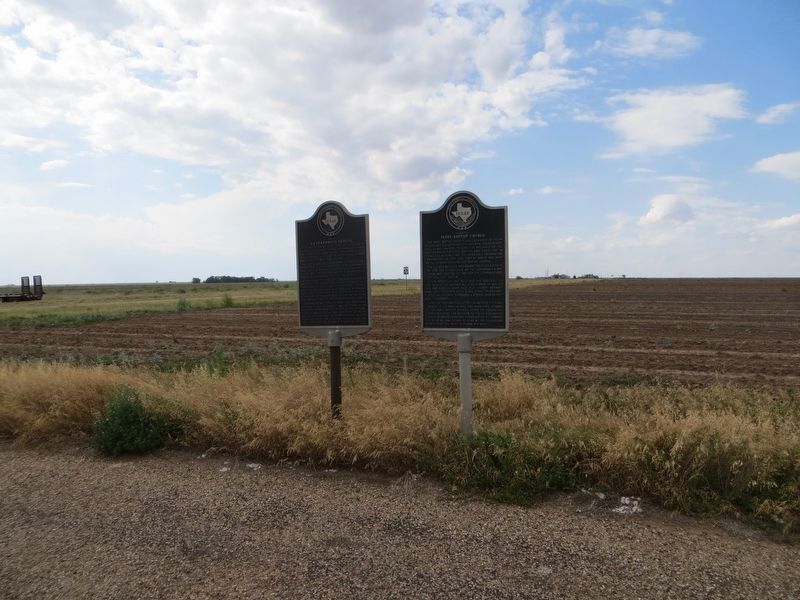 Site of Leatherwood School Marker <i>on the left</i> image. Click for full size.