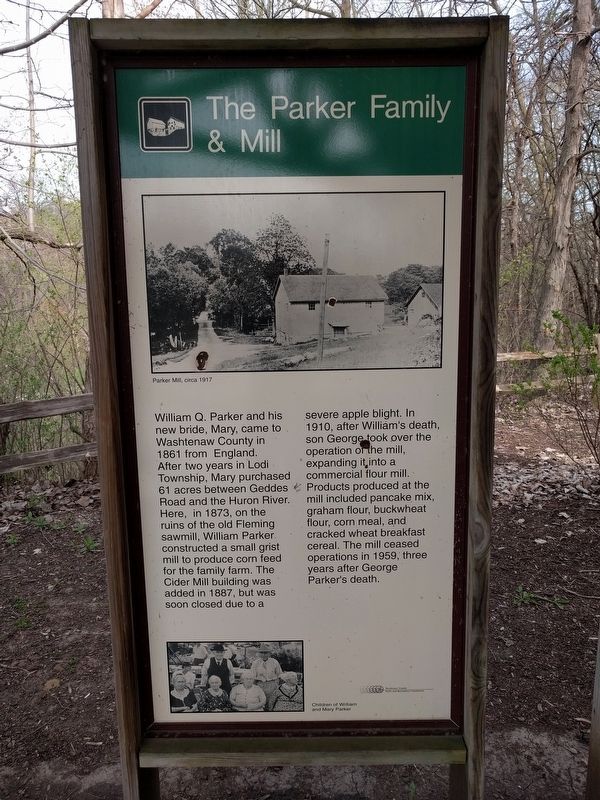 The Parker Family & Mill Marker image. Click for full size.