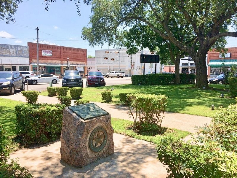 Panola County Marker in the town square. image. Click for full size.