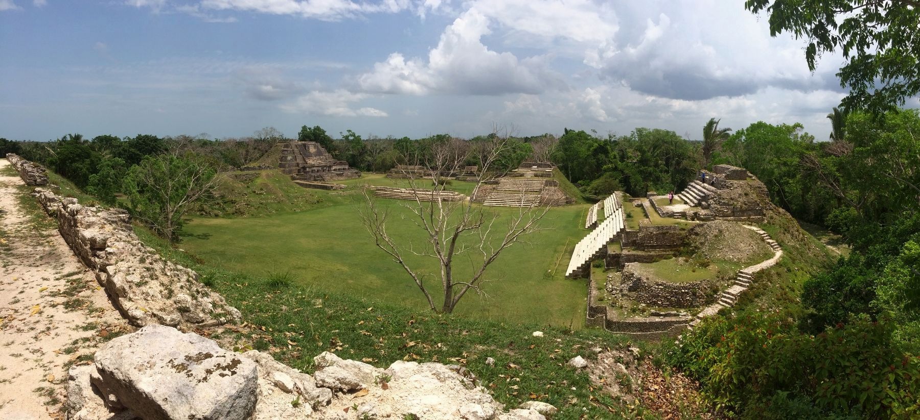 An overview of the Altun Ha site, seen towards the south. image. Click for full size.