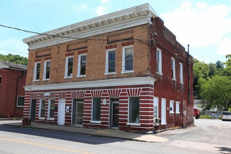 1894 Brick Office Building on Centre Street. Click for full size. 1894 Brick Office Building on Centre Street image. Click for full size.