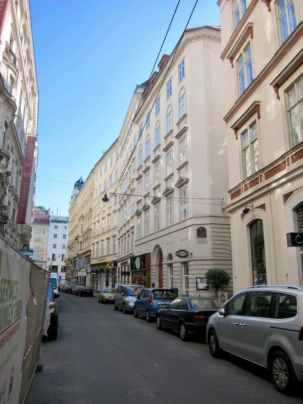 Franz Schubert Marker - Wide View, Looking North on Spiegelgasse. Click for full size. Franz Schubert Marker - Wide View, Looking North on Spiegelgasse image. Click for full size.