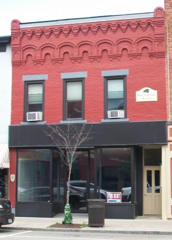 103 Main Street and Marker. Click for full size. 103 Main Street and Marker image. Click for full size.