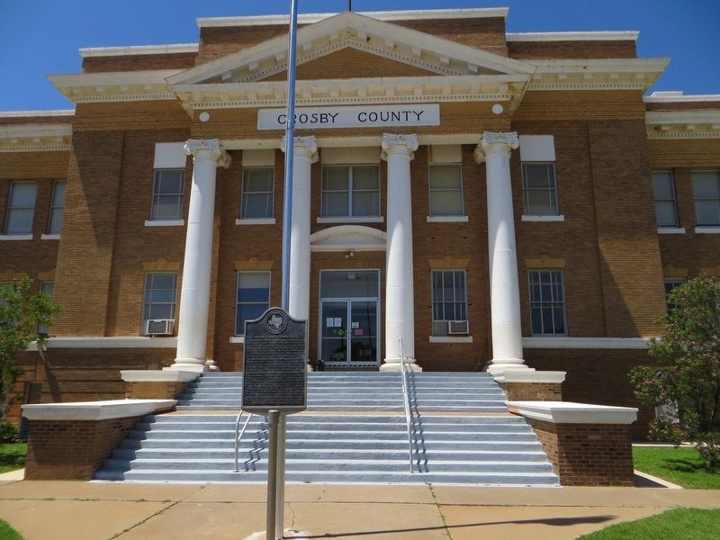 Crosby County Courthouse Marker. Click for full size. Crosby County Courthouse Marker image. Click for full size.