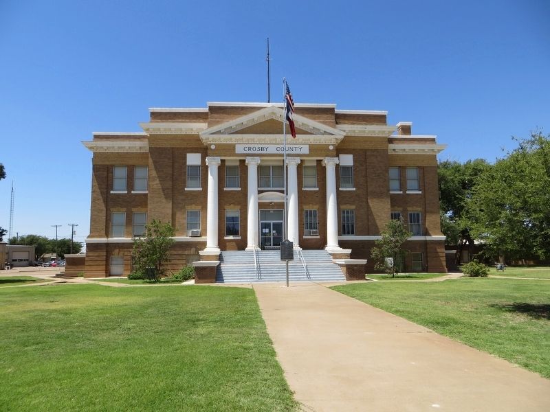 Crosby County Courthouse. Click for full size. Crosby County Courthouse image. Click for full size.