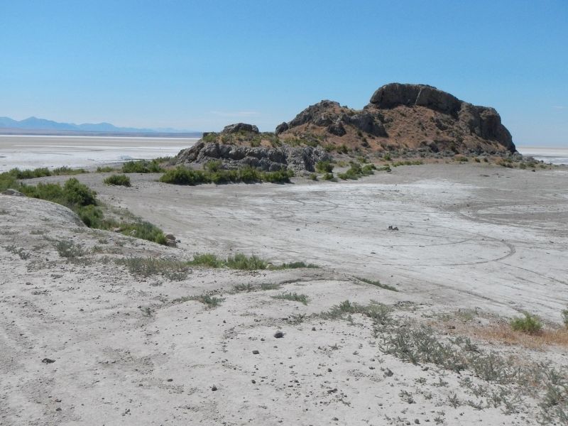 Lone Rock today image. Click for full size.