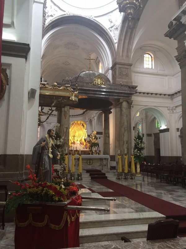 The altar of the Cathedral of Guatemala City image. Click for full size.