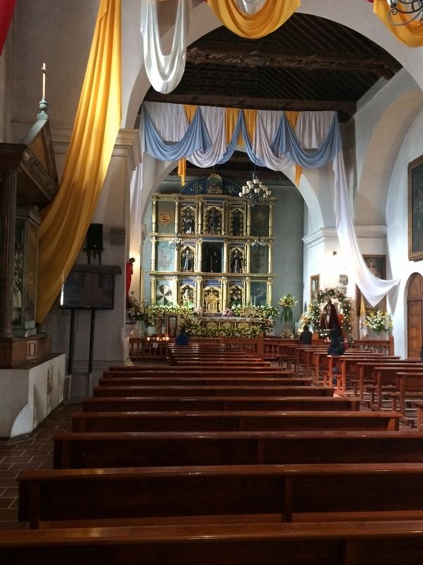 The interior of the Church of San Francisco of Tecpn image. Click for full size.