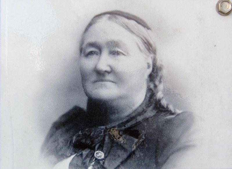 Torfhildur H�lm Marker: Closeup of Photo image. Click for full size.