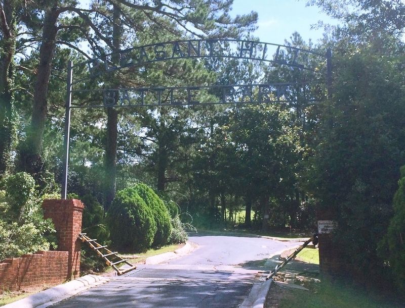 Pleasant Hill Battle Park gateway leads to Stage Coach Station area. image. Click for full size.