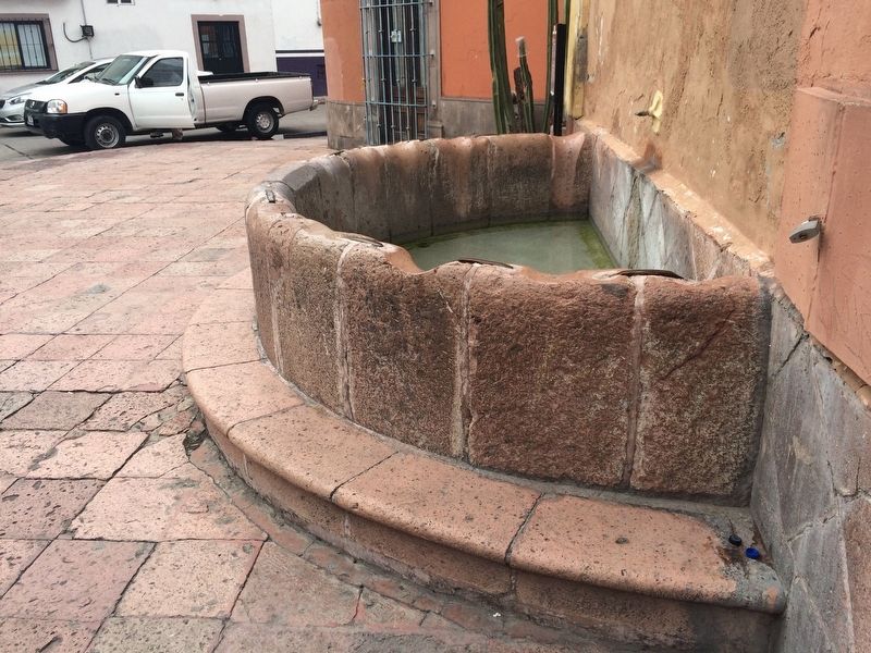 A close-up view of the Fountain of Capulines image. Click for full size.
