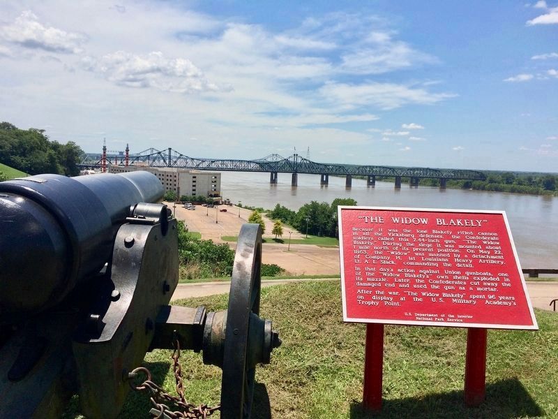 View down the Mississippi River towards the Old Vicksburg Bridge & the I-20 bridge. image. Click for full size.