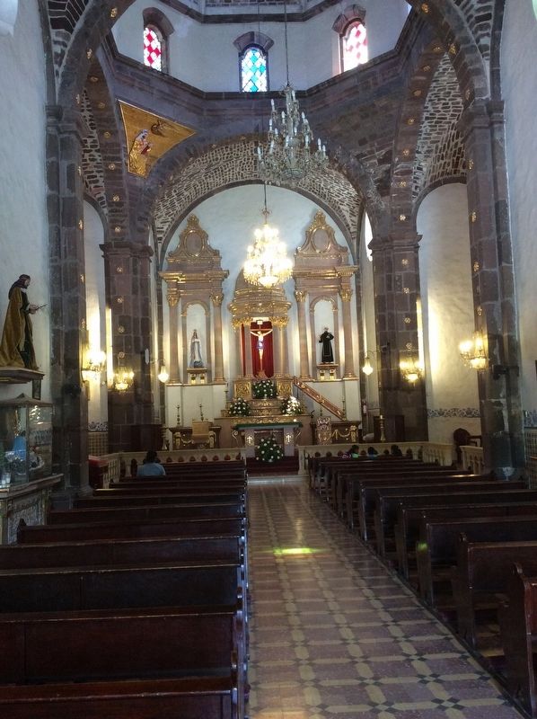 An interior view of the nearby Temple of San Juan de Dios image. Click for full size.