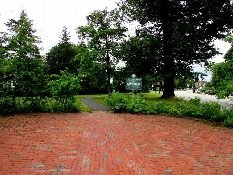 The Pierce Manse Marker image. Click for full size.