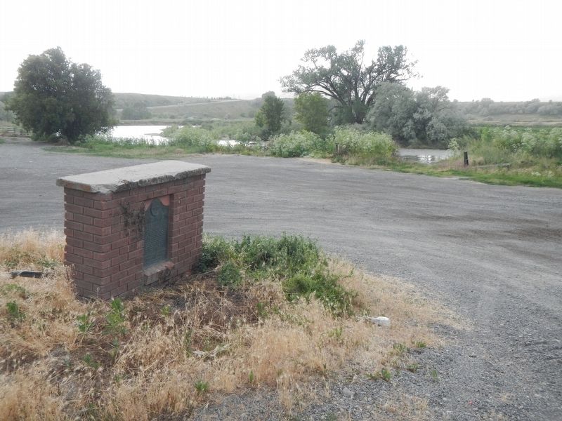 Hampton's Bear River Crossing Marker. Click for full size. Hampton's Bear River Crossing Marker image. Click for full size.
