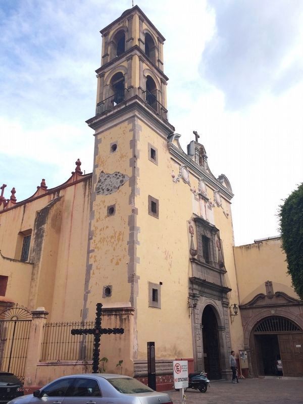 Temple and Convent of San Antonio and the previous marker image. Click for full size.