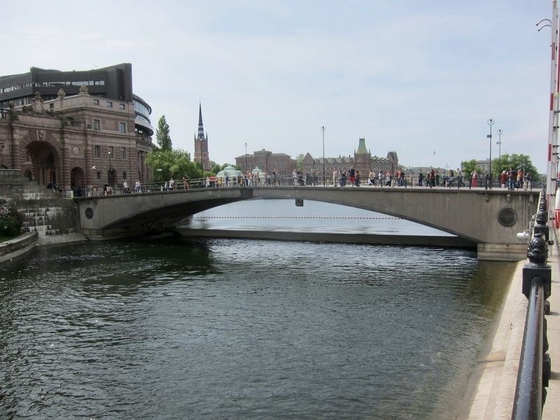 Riksbron, Seen from the East. Click for full size. Riksbron, Seen from the East image. Click for full size.