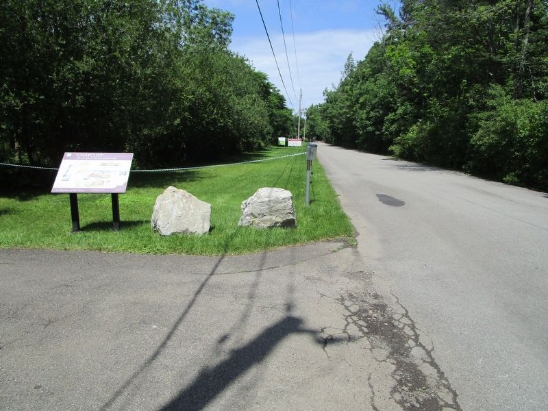 Graycliff Marker. Click for full size. Graycliff Marker image. Click for full size.