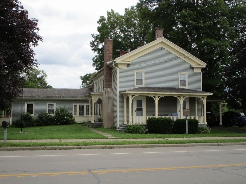 Frew House & Marker. Click for full size. Frew House & Marker image. Click for full size.