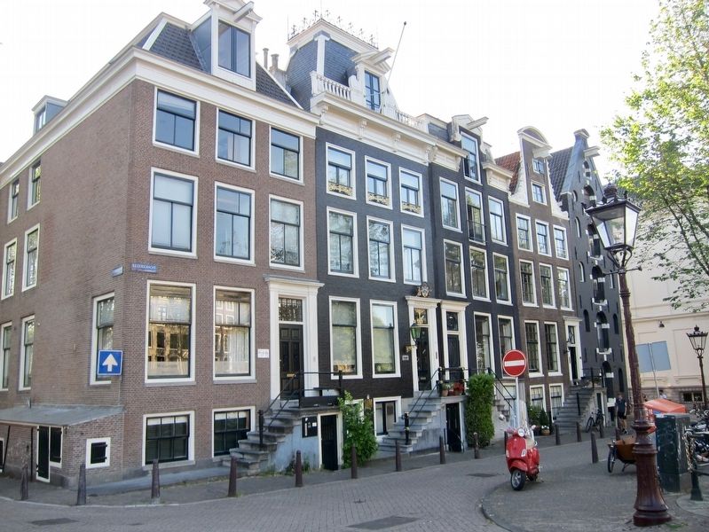 Keizersgracht 456-462 Residences and Marker image. Click for full size.