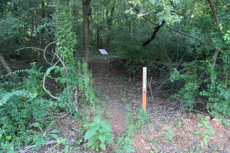 Trailhead to the Cleburne's Division Marker. Click for full size. Trailhead to the Cleburne's Division Marker image. Click for full size.