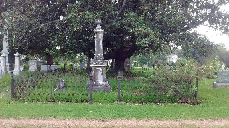 Greenwood Cemetery. Click for full size. Greenwood Cemetery image. Click for full size.