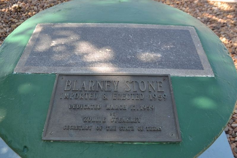 Blarney Stone. Click for full size. Blarney Stone image. Click for full size.