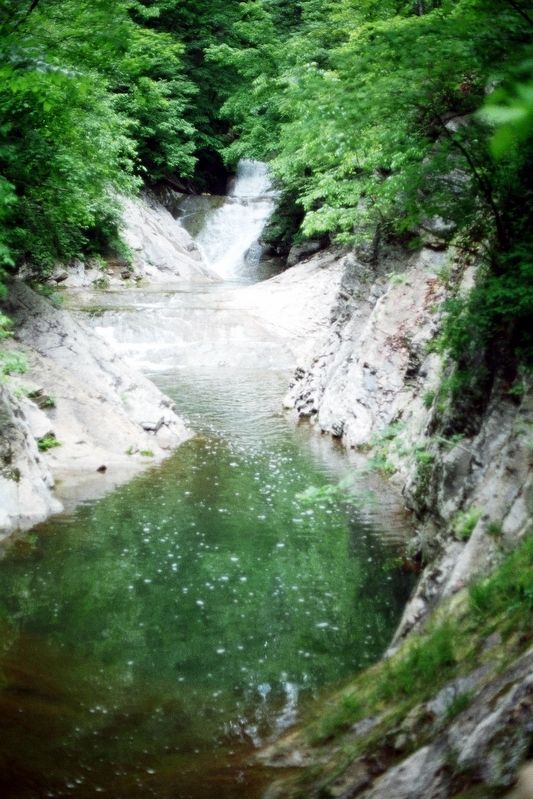 The Lace Waterfalls. Click for full size. The Lace Waterfalls image. Click for full size.