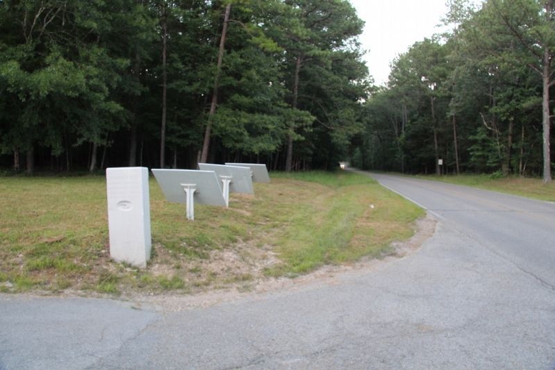 Huggins' Tennessee Battery Marker. Click for full size. Huggins' Tennessee Battery Marker image. Click for full size.