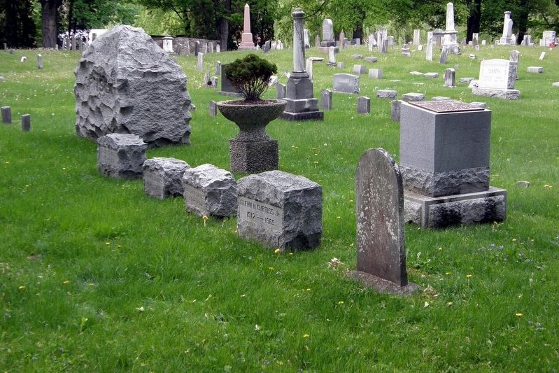 The Curtiss family plot, Pleasant Valley Cemetery image. Click for full size.