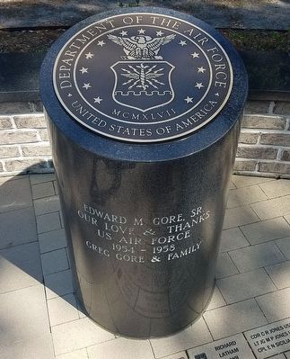 Honor America's Veterans Marker image. Click for full size.