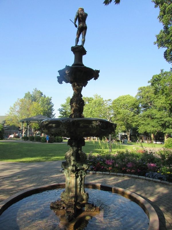 Fountain on the Green. Click for full size. Fountain on the Green image. Click for full size.