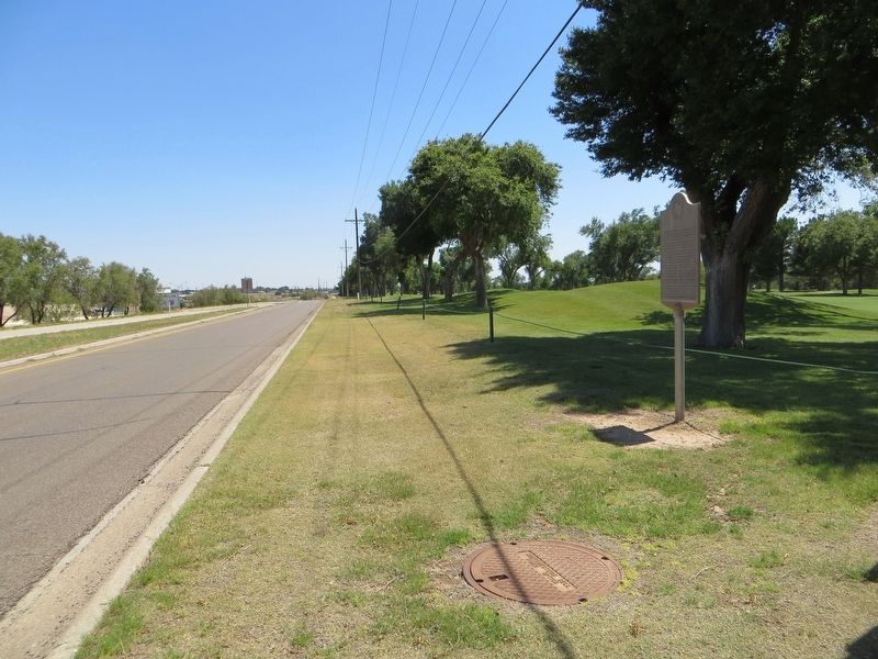 Site of Old Lubbock Marker at old location image. Click for full size.