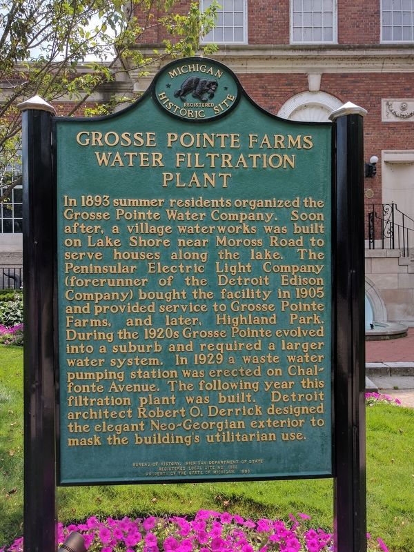 Grosse Pointe Farms Water Filtration Plant Marker image. Click for full size.