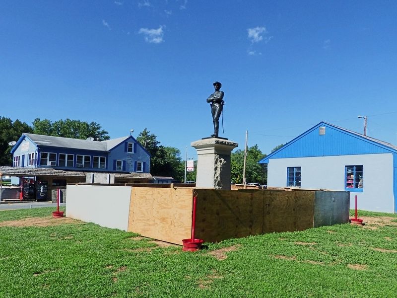 The Confederate Monument Marker image. Click for full size.