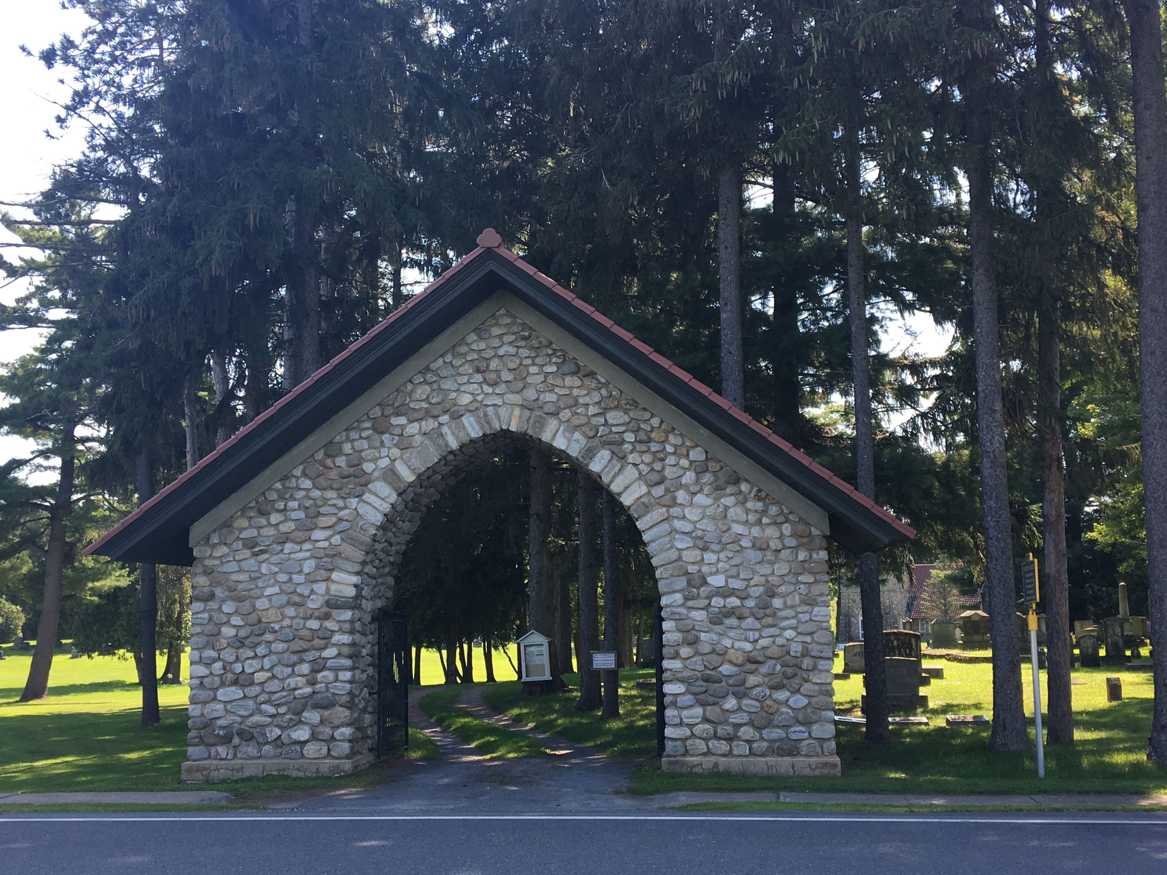 Entrance to Riverview Cemetery