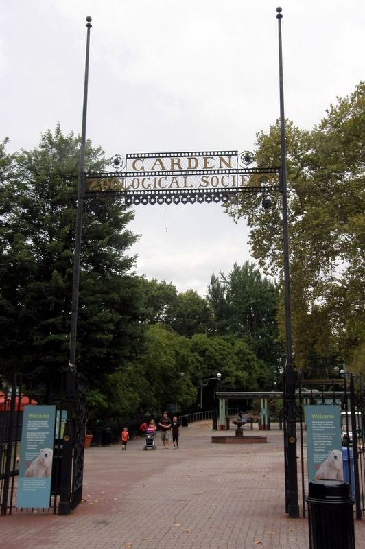The Philadelphia Zoo Main Gate image. Click for full size.