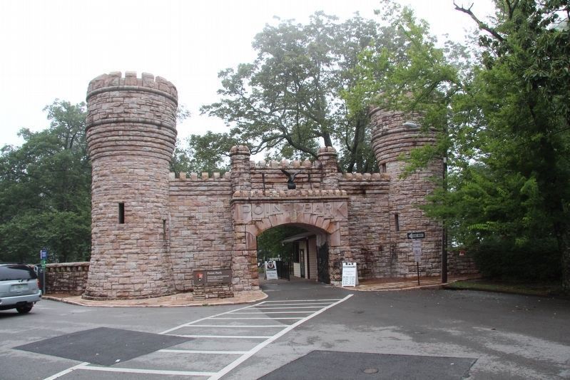 Entrance to Point Park. Click for full size. Entrance to Point Park image. Click for full size.