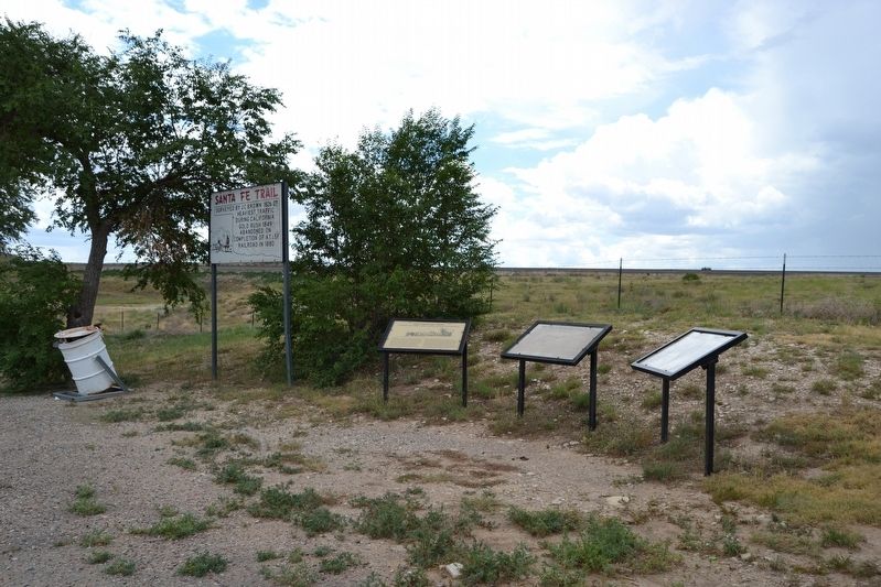 Santa Fe Trail Markers image. Click for full size.