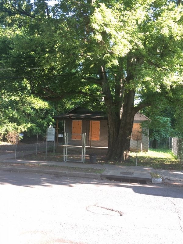 Birthplace of Aretha Franklin. Click for full size. Birthplace of Aretha Franklin image. Click for full size.
