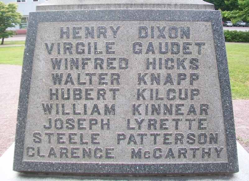 War Memorial WWI Honored Dead image. Click for full size.