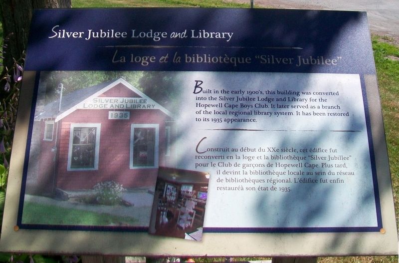 Silver Jubilee Lodge <i>and</i> Library Marker image. Click for full size.
