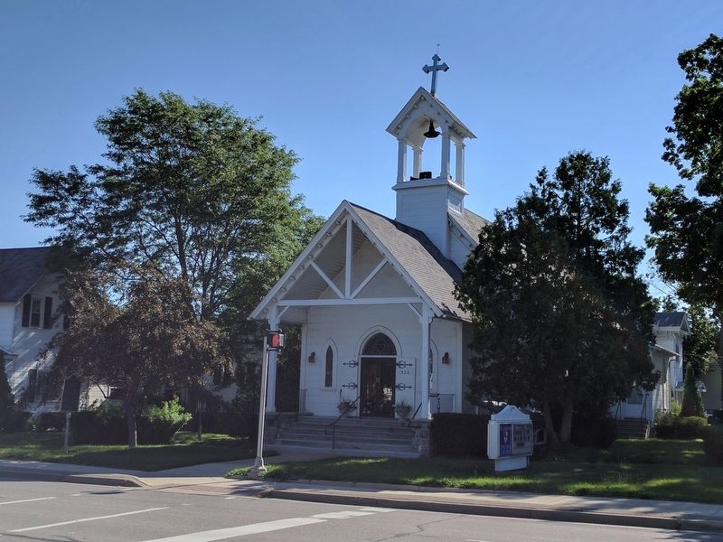St. Andrew's Episcopal Church and Marker. Click for full size. St. Andrew's Episcopal Church and Marker image. Click for full size.