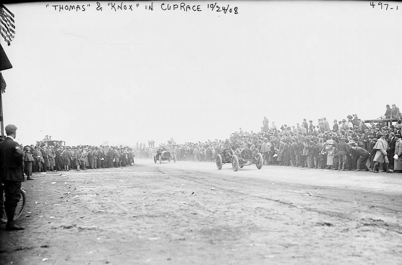 <i>"Thomas" and "Knox" in cup race [Vanderbilt Cup Auto Race]</i> image. Click for full size.