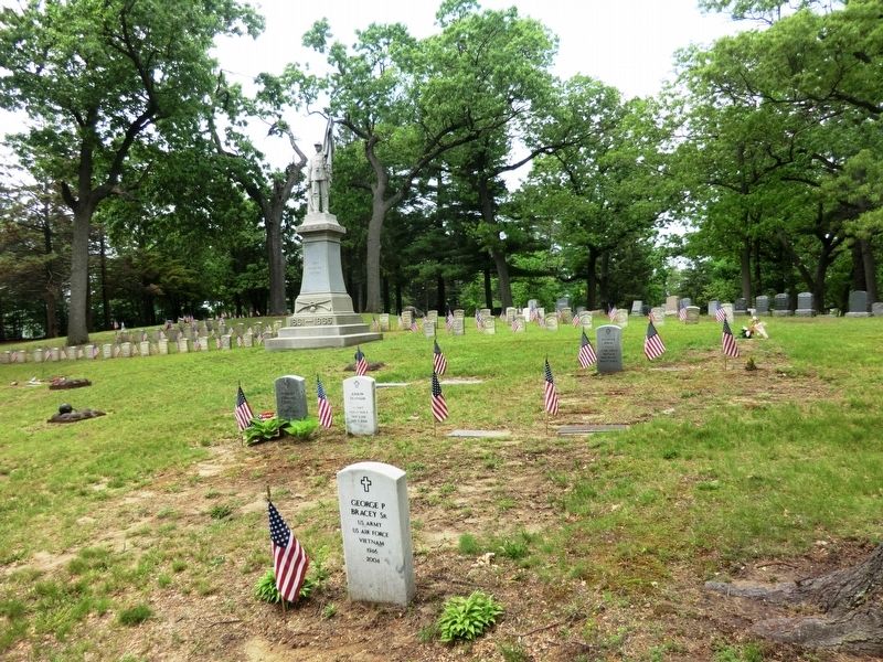 Civil War Soldier’s Monument-distant shot image. Click for full size.