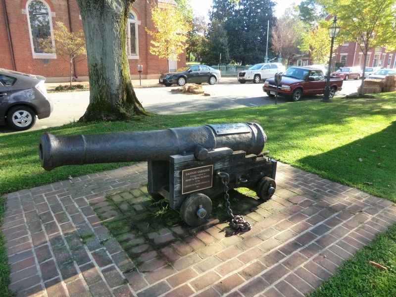 American Revolution Cannon image. Click for full size.