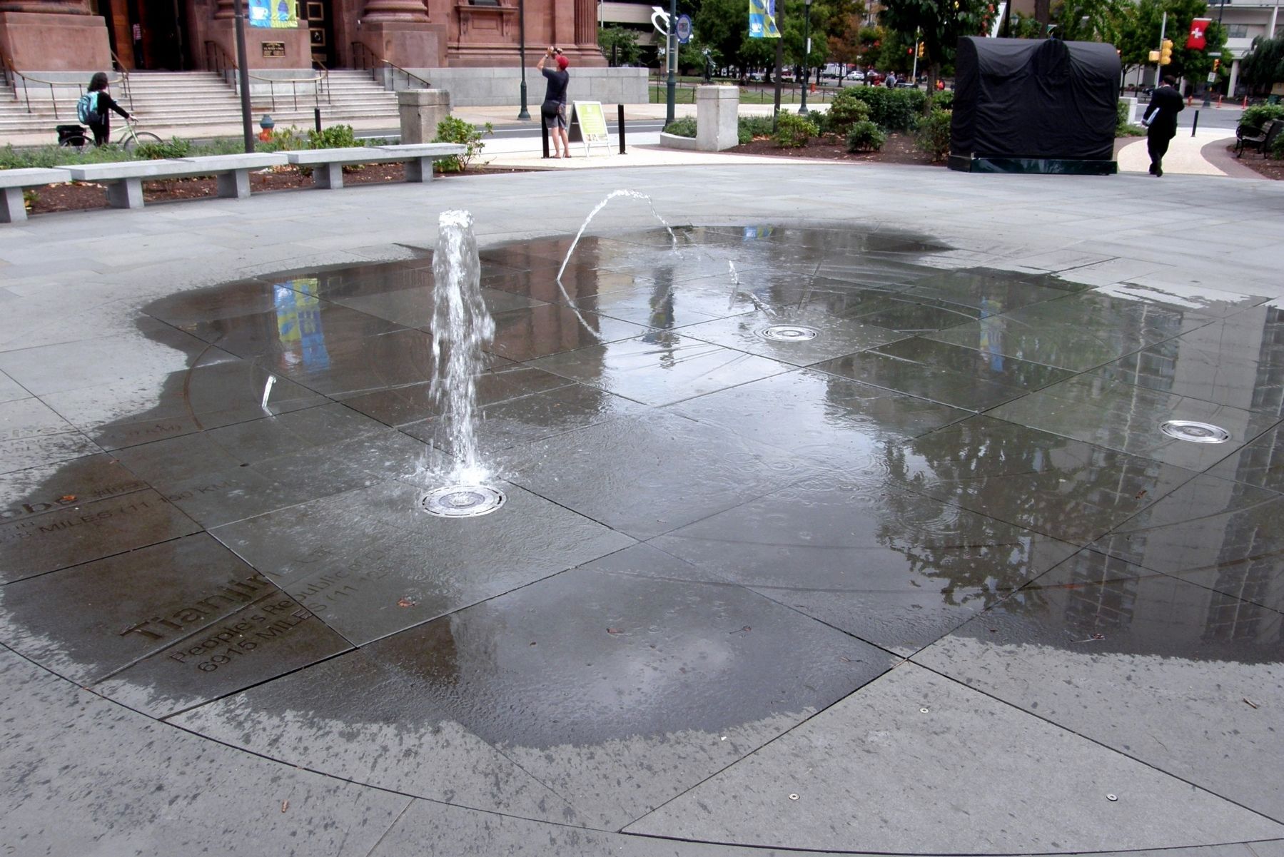 Sister Cities Fountain image. Click for full size.
