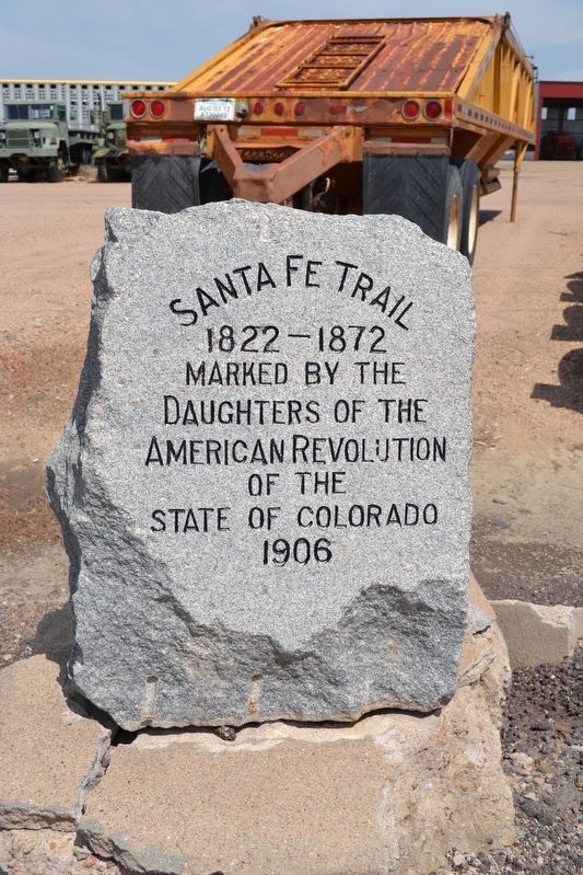 1906 DAR Santa Fe Trail Marker image. Click for full size.