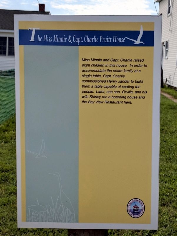 The Miss Minnie & Capt. Charlie Pruitt House Marker image. Click for full size.