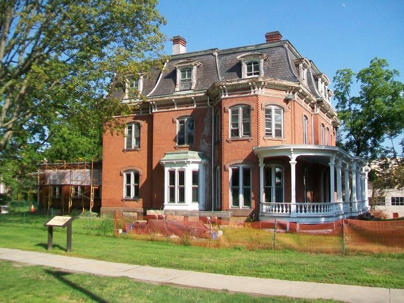 The Military Presence Marker and Former Junior Officers' Quarters. Click for full size. The Military Presence Marker and Former Junior Officers' Quarters image. Click for full size.